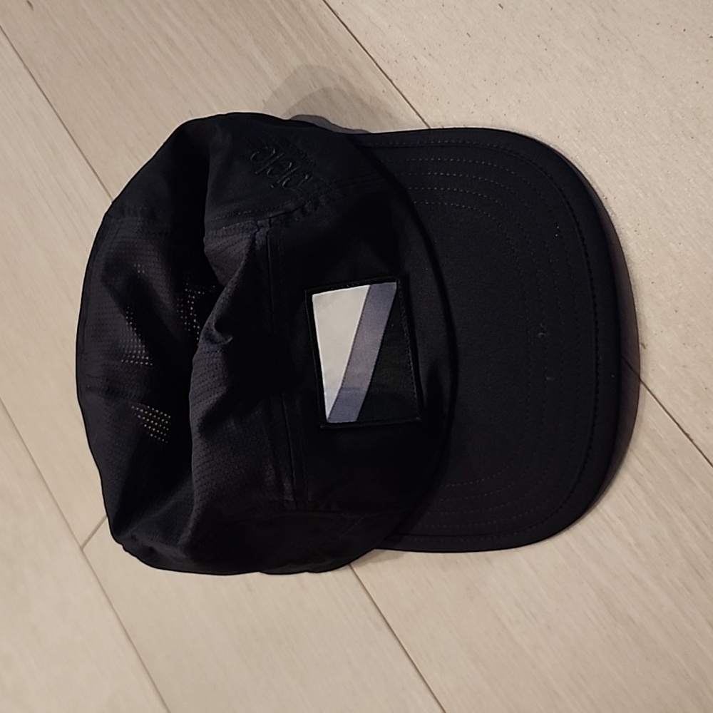 NYCM Edition Tracksmith Ciele Hat